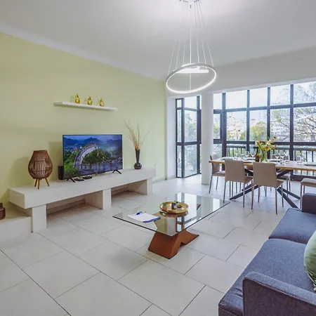 Lejlighed Spacious 3br Retreat Overlooking Marina *