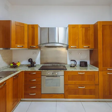 Spacious 3br Retreat Overlooking Marina Msida