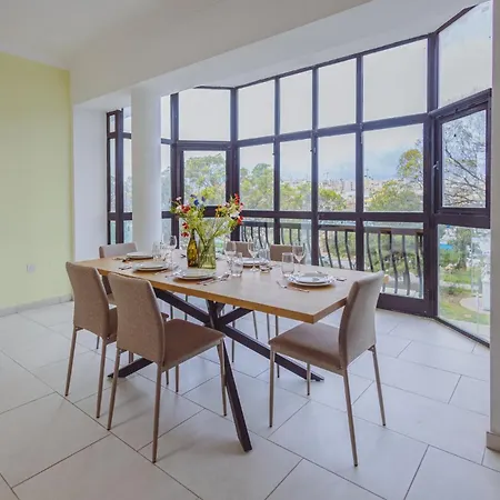 Spacious 3br Retreat Overlooking Marina *