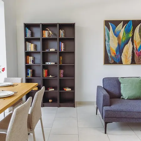 Spacious 3br Retreat Overlooking Marina