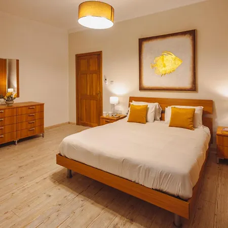 Spacious 3br Retreat Overlooking Marina