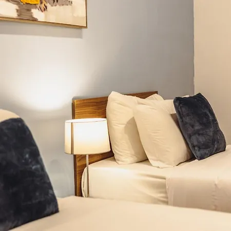 Lejlighed Spacious 3br Retreat Overlooking Marina Msida