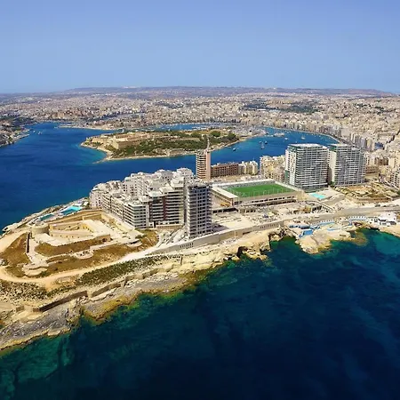Spacious 3br Retreat Overlooking Marina Lejlighed Msida