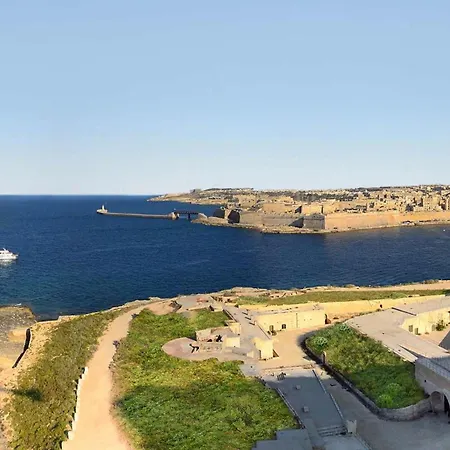 Spacious 3br Retreat Overlooking Marina * Msida